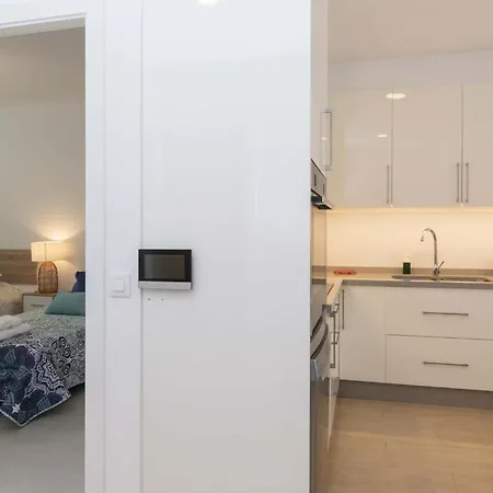 Santa Amalia 1 - Three Bed شقة