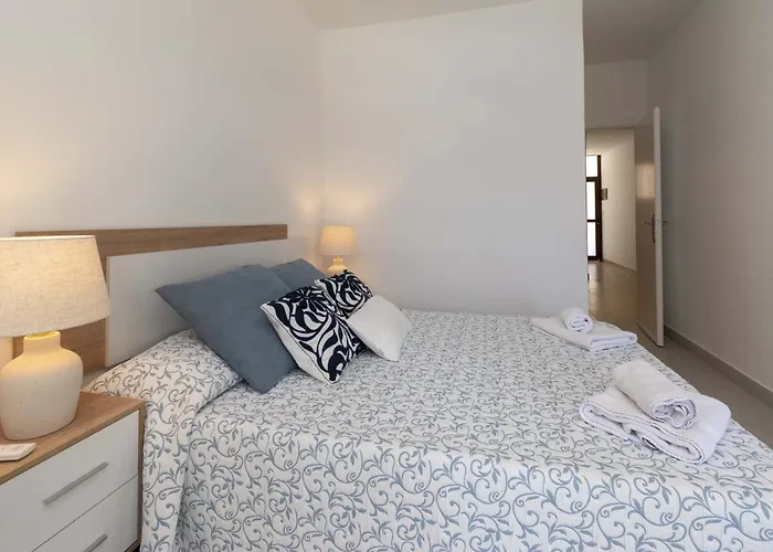 Santa Amalia 1 - Three Bed Los Cristianos (Tenerife)