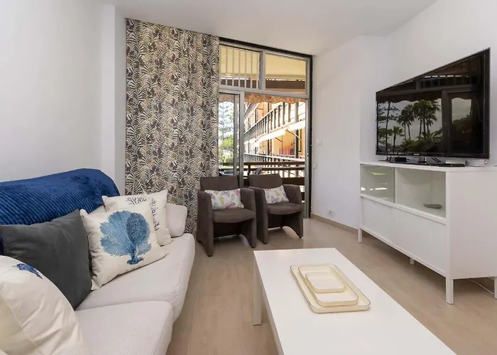 Santa Amalia 1 - Three Bed Los Cristianos (Tenerife)
