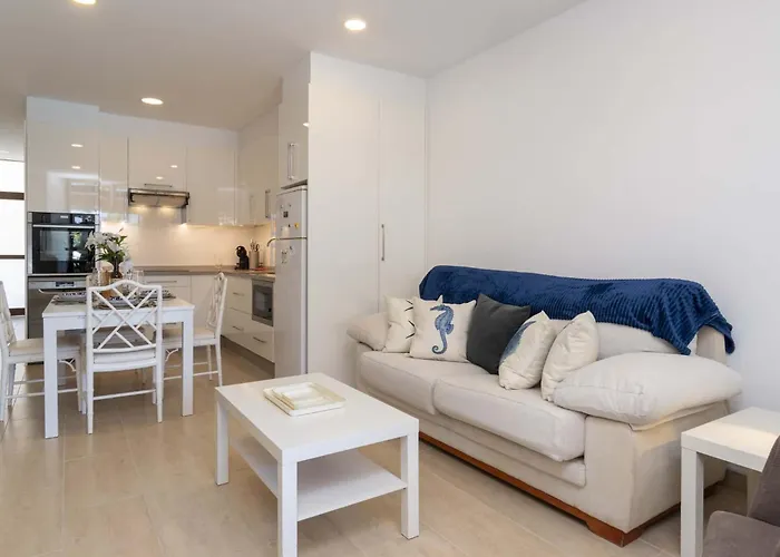 Santa Amalia 1 - Three Bed Daire