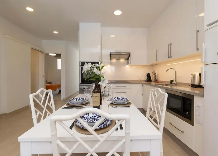 Santa Amalia 1 - Three Bed Appartement Los Cristianos (Tenerife)